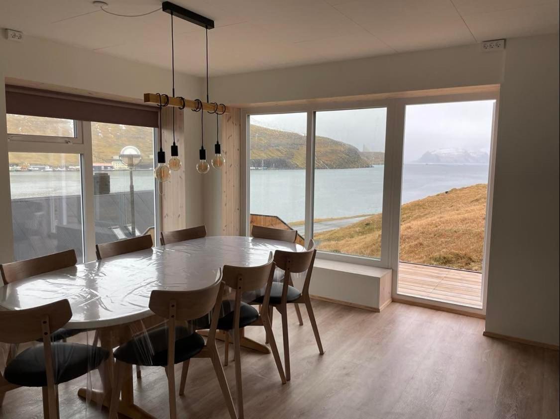 Vila The House With The Amazing View Sørvágur Exteriér fotografie
